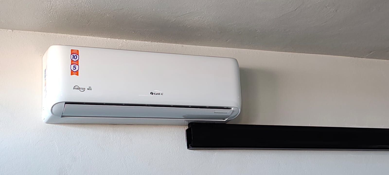 Evaporadora Gree Inverter instalada em ambiente interno